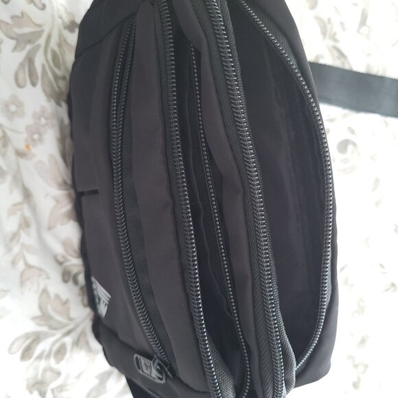 RBX Waist Bag - Picture 5 of 7